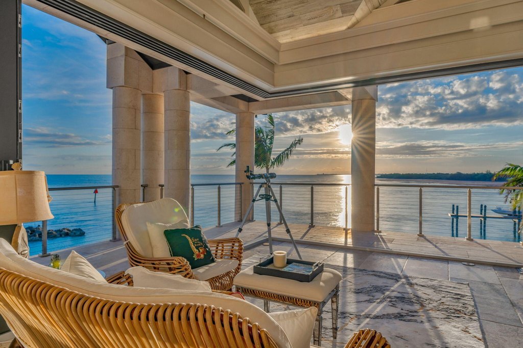 Duck Key, Florida, 33050, United States, 3 Bedrooms Bedrooms, ,4 BathroomsBathrooms,Residential,Forsale,2004353