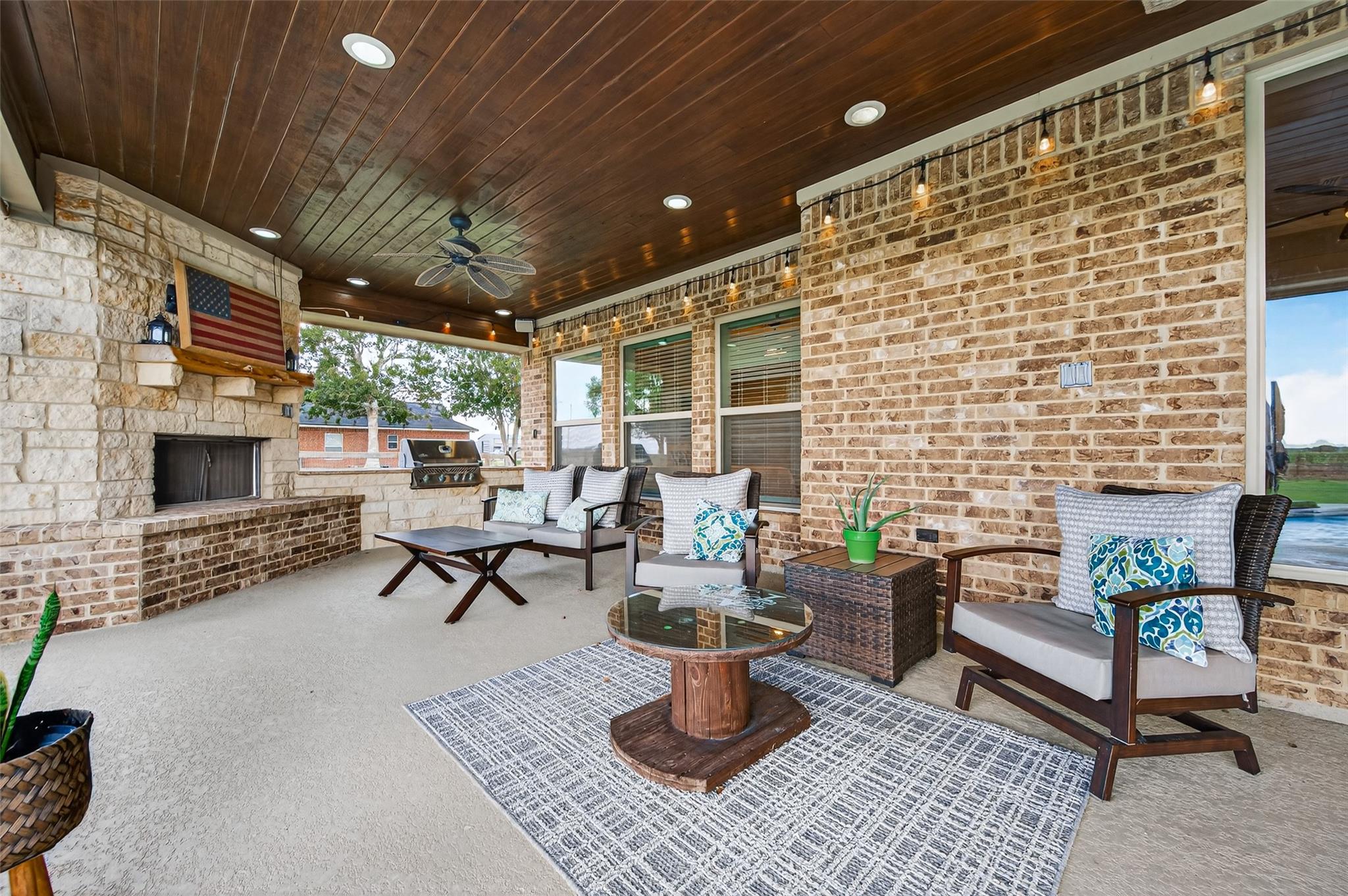 Needville, Texas, 77461, United States, 4 Bedrooms Bedrooms, ,3 BathroomsBathrooms,Residential,Forsale,1973418