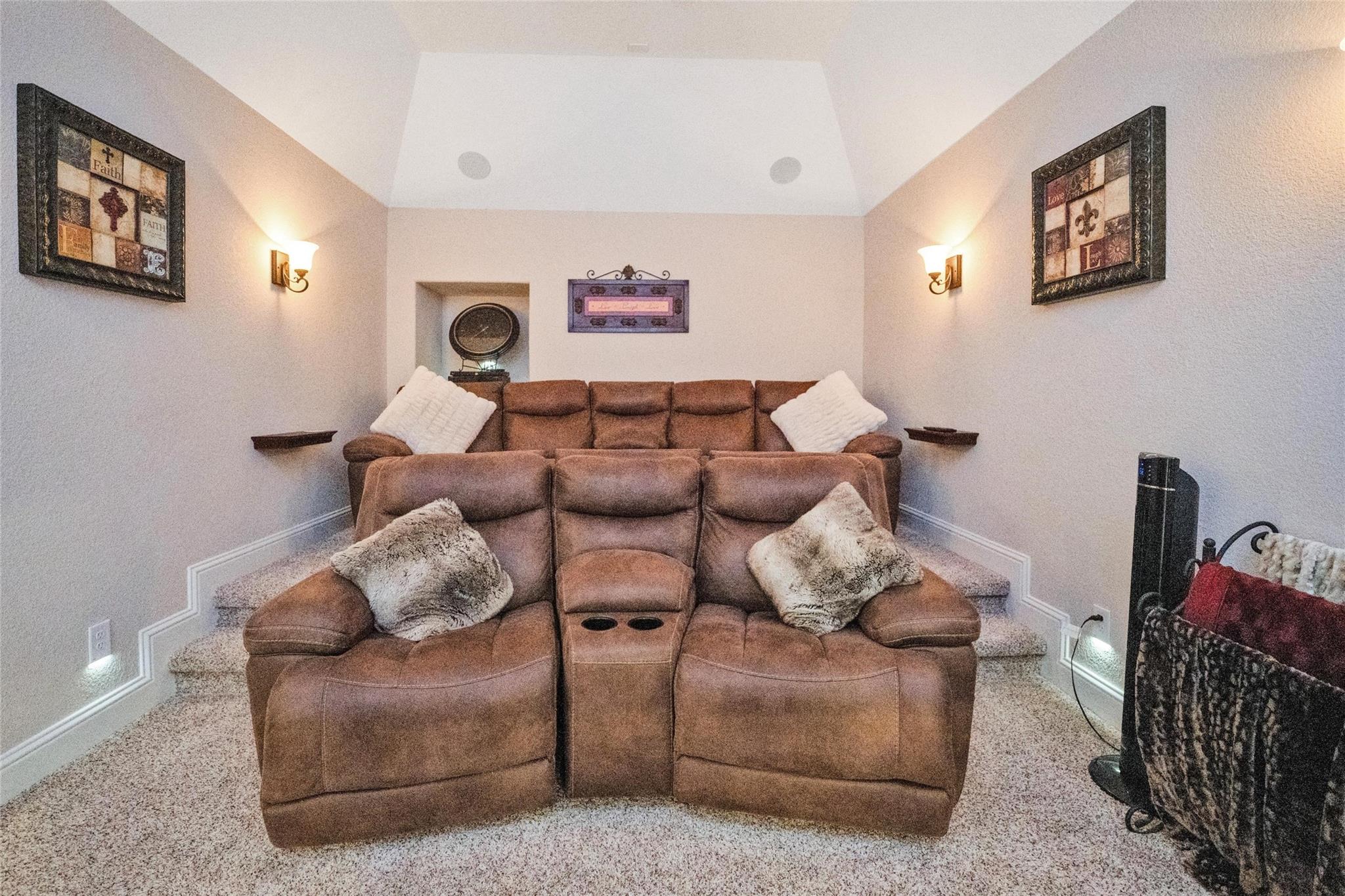 Pinehurst, Texas, 77362, United States, 5 Bedrooms Bedrooms, ,4 BathroomsBathrooms,Residential,Forsale,1973420