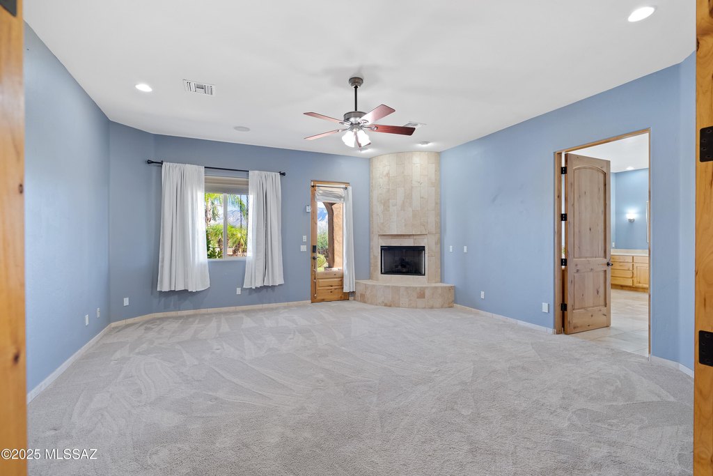 Tucson, Arizona, 85755, United States, 4 Bedrooms Bedrooms, ,5.5 BathroomsBathrooms,Residential,Forsale,1990104