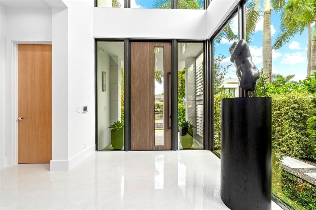 Fort Lauderdale, Florida, 33301, United States, 6 Bedrooms Bedrooms, ,5.5 BathroomsBathrooms,Residential,Forsale,1994100