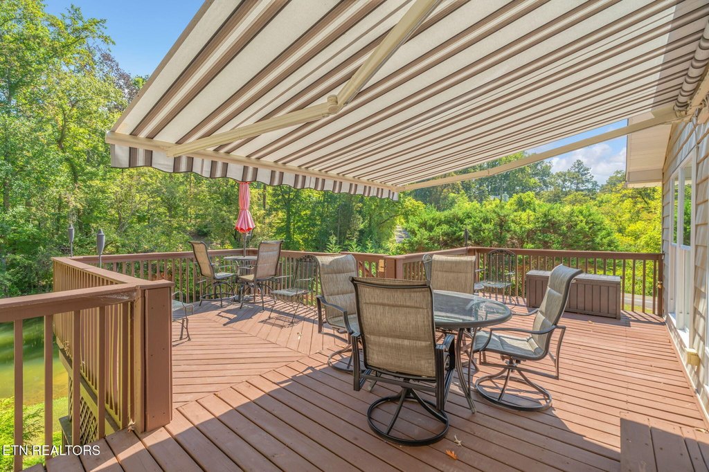 Lenoir City, Tennessee, 37772, United States, 3 Bedrooms Bedrooms, ,3 BathroomsBathrooms,Residential,Forsale,1973613