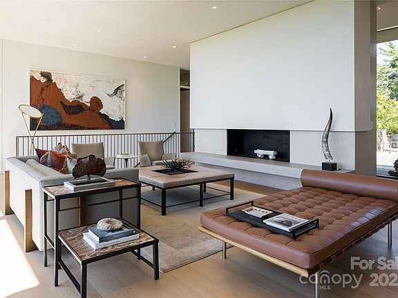 Asheville, North Carolina, 28804, United States, 4 Bedrooms Bedrooms, ,3 BathroomsBathrooms,Residential,Forsale,1986014