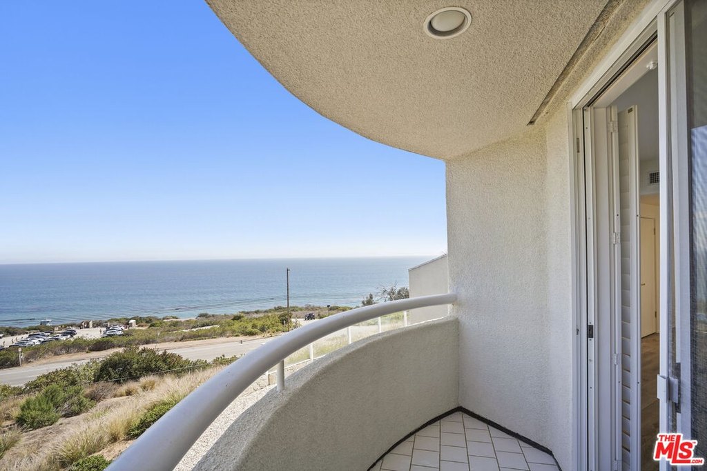 Malibu, California, 90265, United States, 4 Bedrooms Bedrooms, ,5 BathroomsBathrooms,Residential,Forsale,2001439