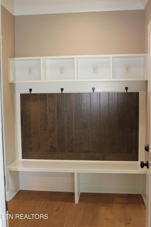 Madisonville, Tennessee, 37354, United States, 3 Bedrooms Bedrooms, ,3 BathroomsBathrooms,Residential,Forsale,1893807