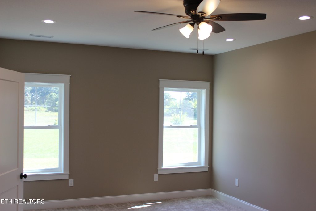 Madisonville, Tennessee, 37354, United States, 3 Bedrooms Bedrooms, ,3 BathroomsBathrooms,Residential,Forsale,1893807