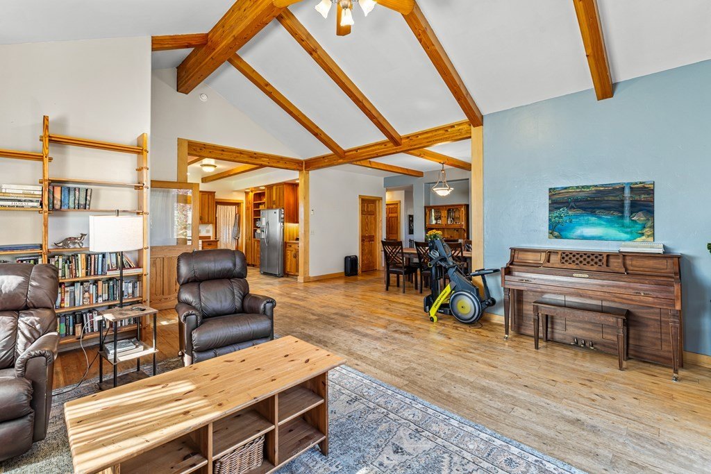 McCall, Idaho, 83638, United States, 3 Bedrooms Bedrooms, ,2 BathroomsBathrooms,Residential,Forsale,1996722