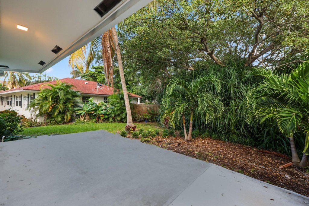 Highland Beach, Florida, 33487, United States, 3 Bedrooms Bedrooms, ,3 BathroomsBathrooms,Residential,Forsale,1996318