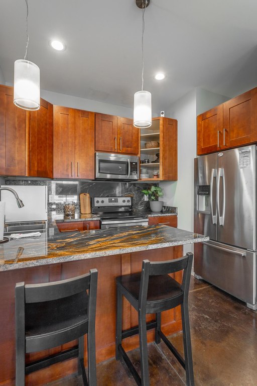 Chattanooga, Tennessee, 37405, United States, 4 Bedrooms Bedrooms, ,3.5 BathroomsBathrooms,Residential,Forsale,1995329