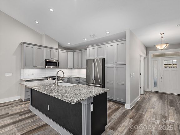 Arden, North Carolina, 28704, United States, 3 Bedrooms Bedrooms, ,3 BathroomsBathrooms,Residential,Forsale,1986019