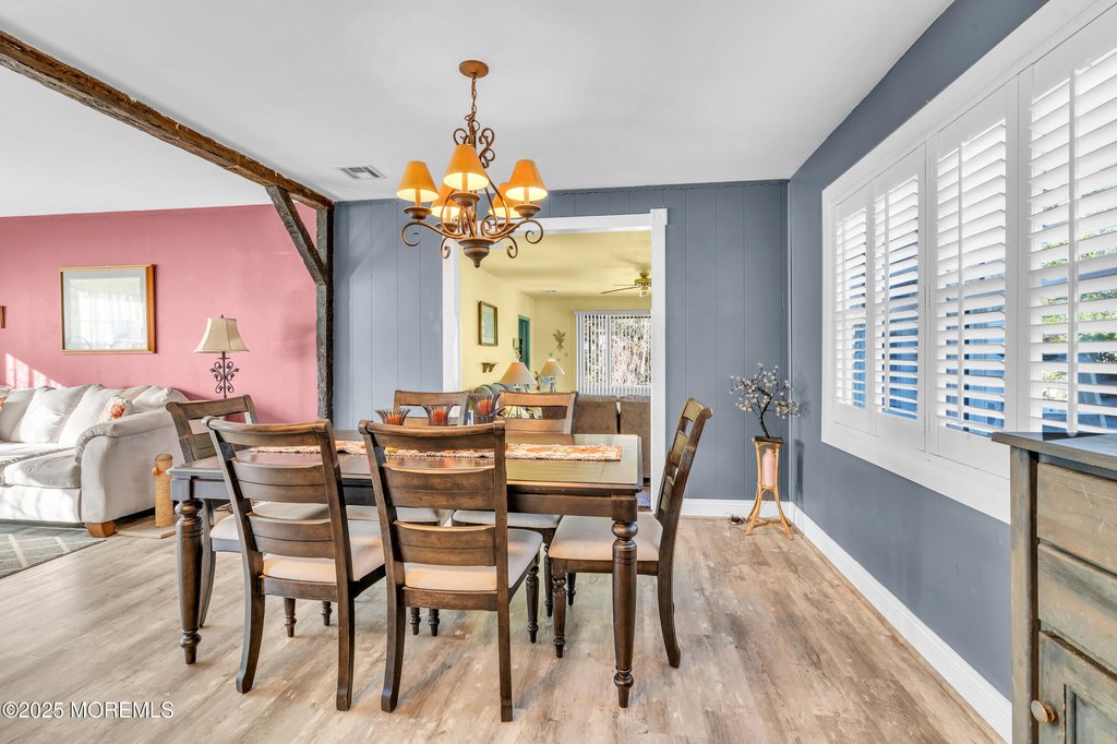 Toms River, New Jersey, 08757, United States, 4 Bedrooms Bedrooms, ,2 BathroomsBathrooms,Residential,Forsale,1994025