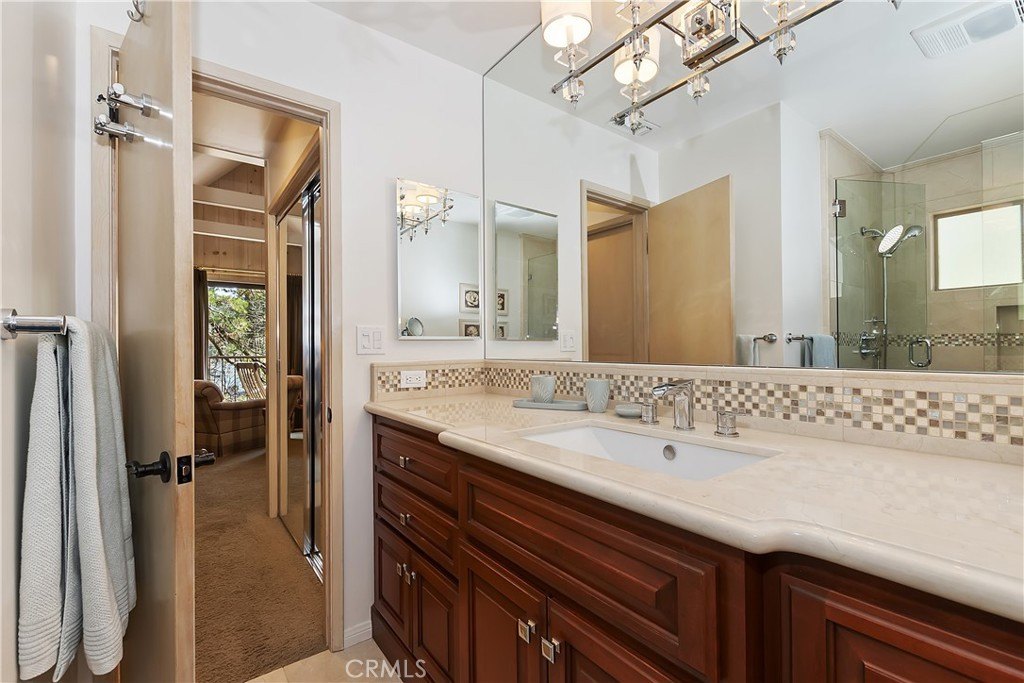 Lake Arrowhead, California, 92352, United States, 4 Bedrooms Bedrooms, ,4 BathroomsBathrooms,Residential,Forsale,2004002