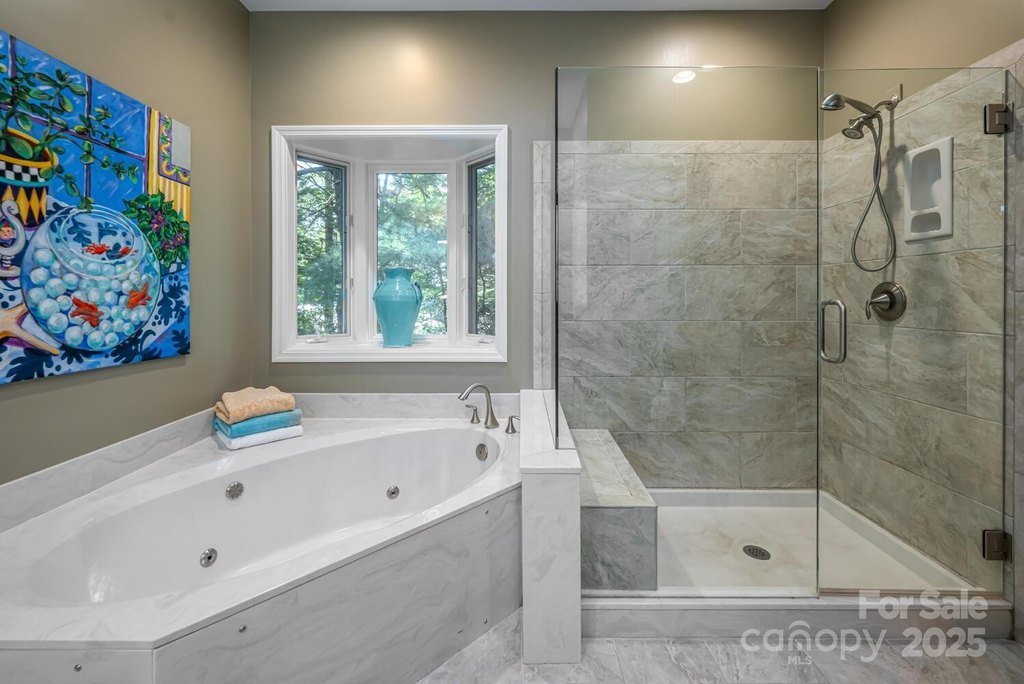 Flat Rock, North Carolina, 28731, United States, 3 Bedrooms Bedrooms, ,3.5 BathroomsBathrooms,Residential,Forsale,1985993