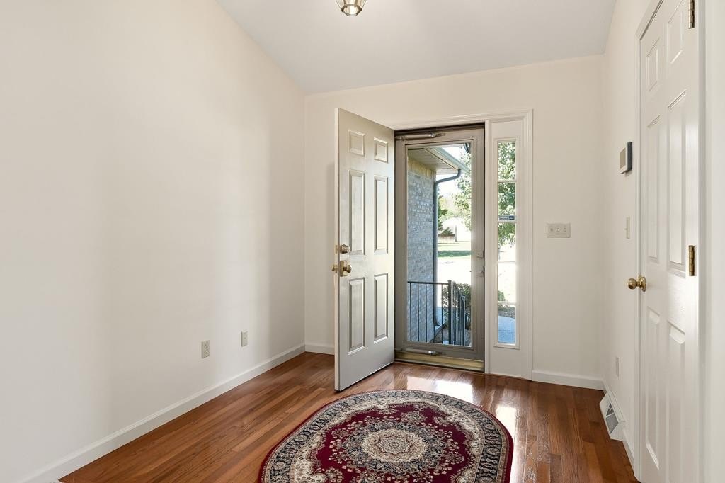 Cookeville, Tennessee, 38501, United States, 3 Bedrooms Bedrooms, ,2 BathroomsBathrooms,Residential,Forsale,1996608