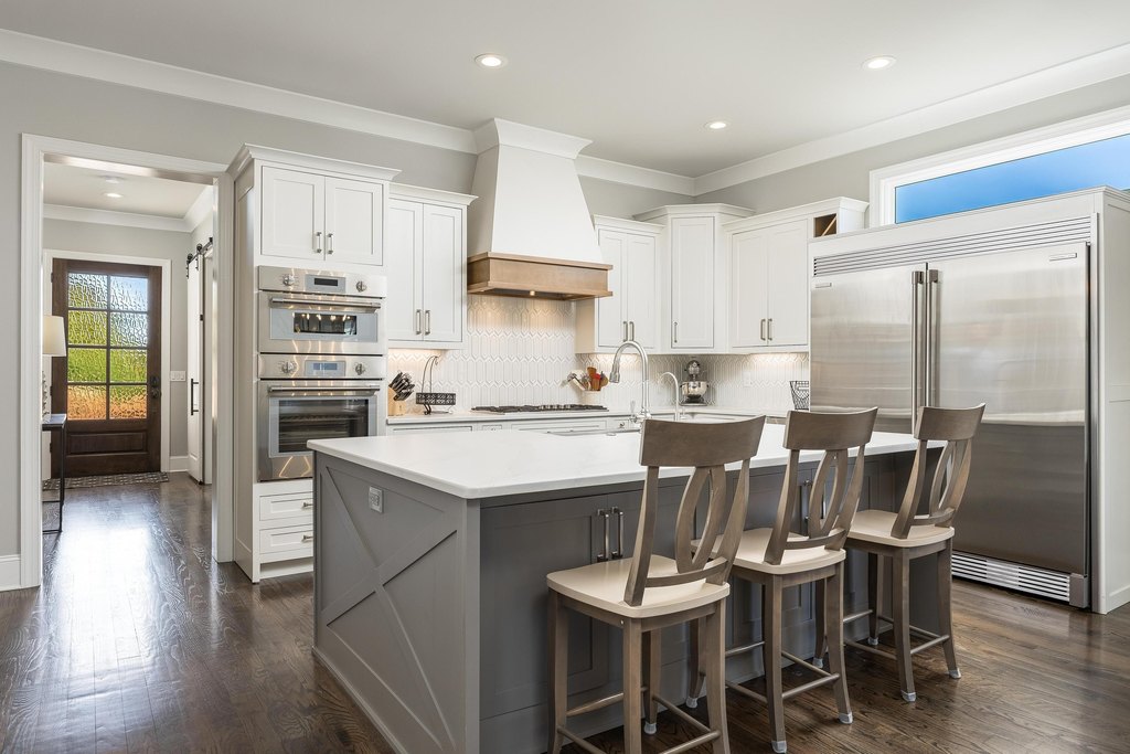 Chattanooga, Tennessee, 37405, United States, 5 Bedrooms Bedrooms, ,5 BathroomsBathrooms,Residential,Forsale,2009546