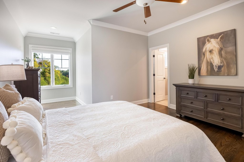 Chattanooga, Tennessee, 37405, United States, 5 Bedrooms Bedrooms, ,5 BathroomsBathrooms,Residential,Forsale,2009546