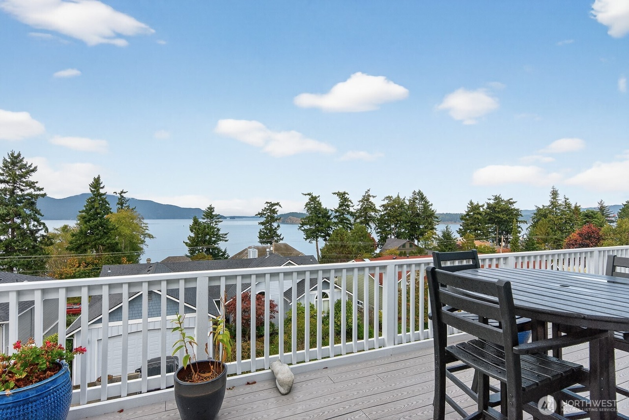 Anacortes, Washington, 98221, United States, 3 Bedrooms Bedrooms, ,2 BathroomsBathrooms,Residential,Forsale,1990713