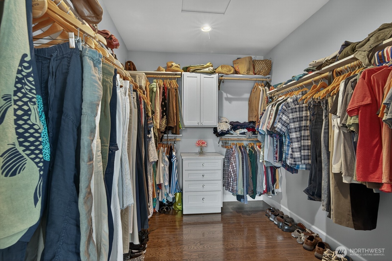 Anacortes, Washington, 98221, United States, 3 Bedrooms Bedrooms, ,2 BathroomsBathrooms,Residential,Forsale,1990713