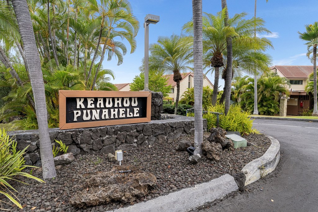 Kailua-Kona, Hawaii, 96740, United States, 2 Bedrooms Bedrooms, ,2 BathroomsBathrooms,Residential,Forsale,2004395