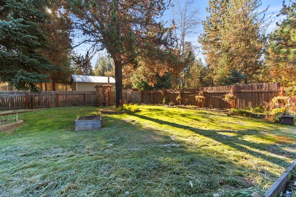 Cascade, Idaho, 83611, United States, 3 Bedrooms Bedrooms, ,2 BathroomsBathrooms,Residential,Forsale,1996718