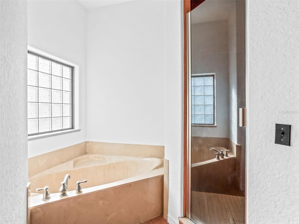 REDDICK, Florida, 32686, United States, 3 Bedrooms Bedrooms, ,2 BathroomsBathrooms,Residential,Forsale,1994137