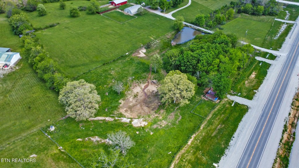 Crossville, Tennessee, 38571, United States, 3 Bedrooms Bedrooms, ,2.5 BathroomsBathrooms,Residential,Forsale,1907865