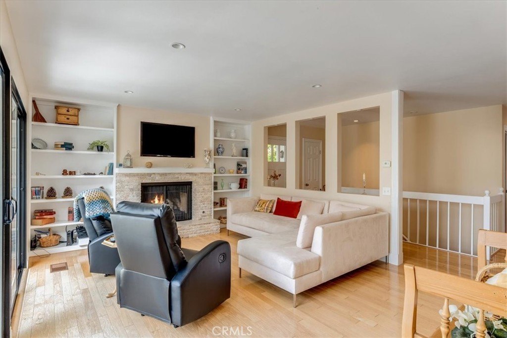 Cambria, California, 93428, United States, 3 Bedrooms Bedrooms, ,3 BathroomsBathrooms,Residential,Forsale,1997696