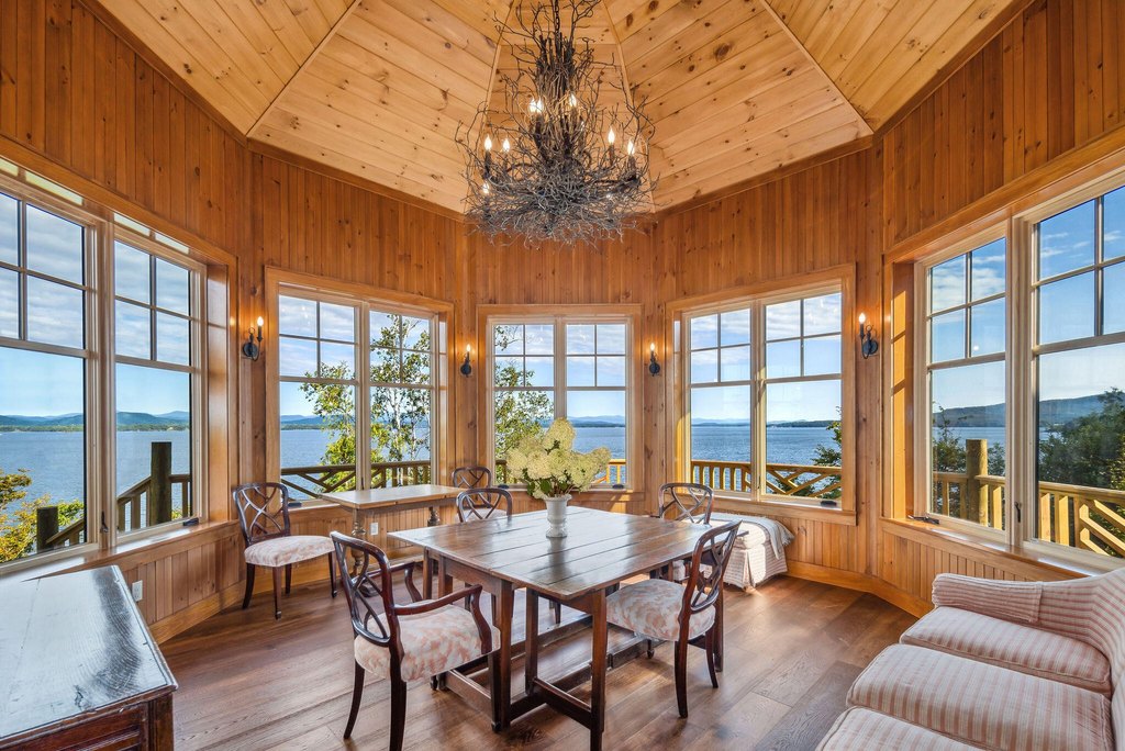 Essex, New York, 12936, United States, 6 Bedrooms Bedrooms, ,4.5 BathroomsBathrooms,Residential,Forsale,1999412