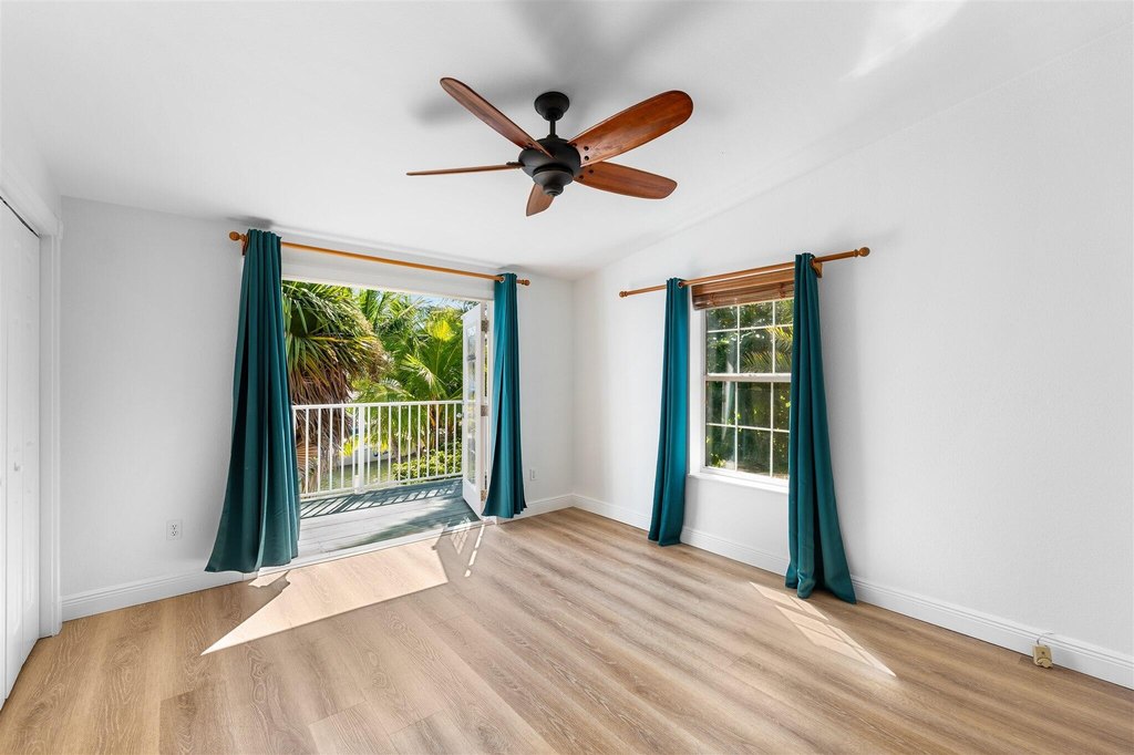 MARATHON, Florida, 33050, United States, 3 Bedrooms Bedrooms, ,2 BathroomsBathrooms,Residential,Forsale,2004343