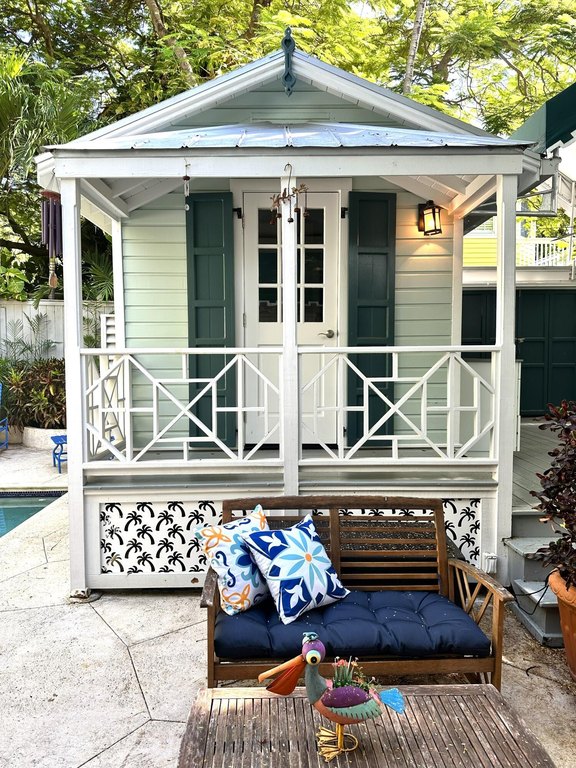 KEY WEST, Florida, 33040, United States, 7 Bedrooms Bedrooms, ,7.5 BathroomsBathrooms,Residential,Forsale,2004373