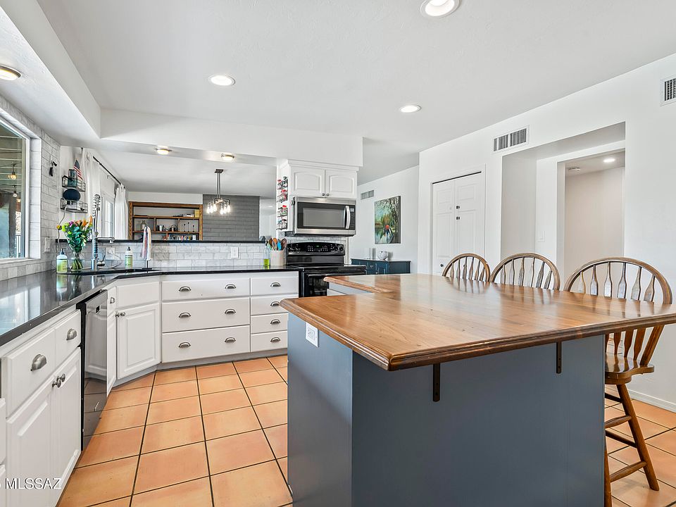 Tucson, Arizona, 85704, United States, 3 Bedrooms Bedrooms, ,2 BathroomsBathrooms,Residential,Forsale,1990109