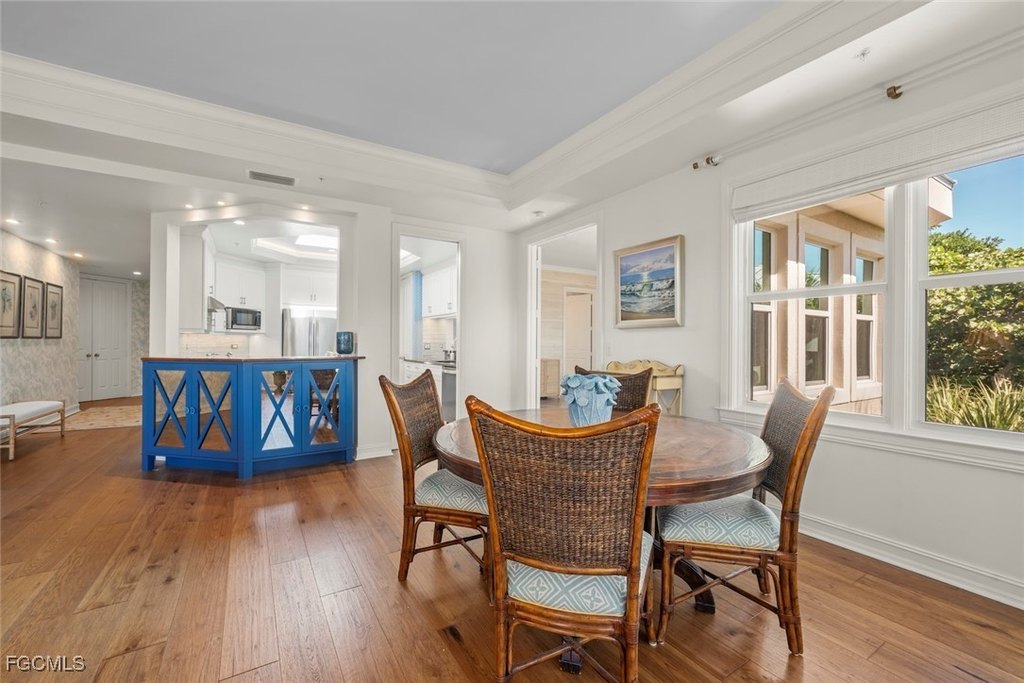 Sanibel, Florida, 33957, United States, 3 Bedrooms Bedrooms, ,2.5 BathroomsBathrooms,Residential,Forsale,1998635