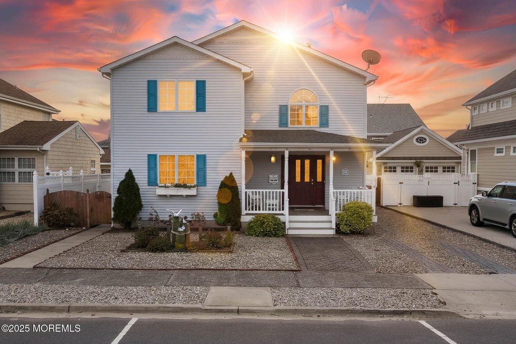 Lavallette, New Jersey, 08735, United States, 5 Bedrooms Bedrooms, ,3 BathroomsBathrooms,Residential,Forsale,2004473