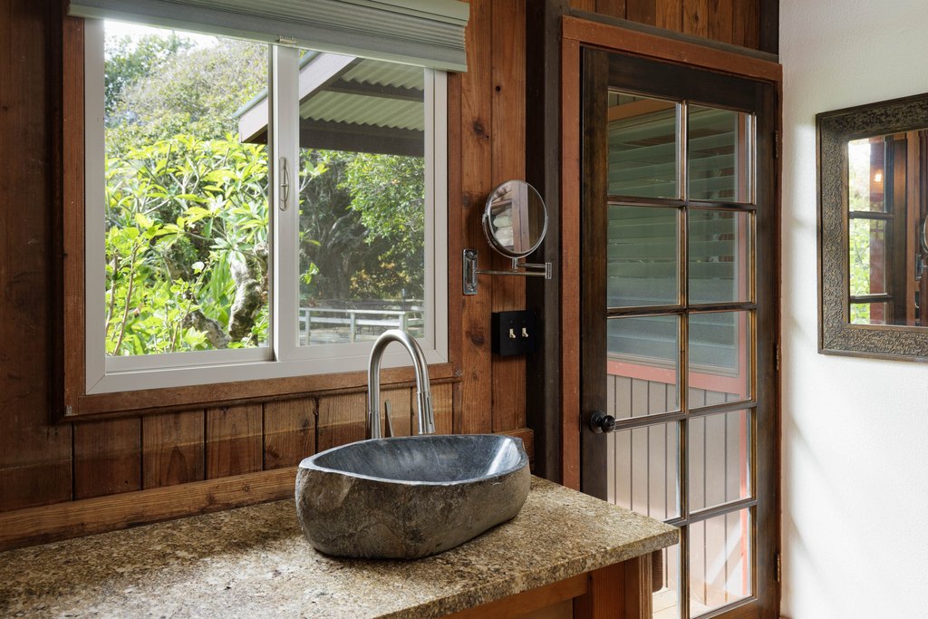 Kapaau, Hawaii, 96755, United States, 2 Bedrooms Bedrooms, ,1 BathroomBathrooms,Residential,Forsale,2004383