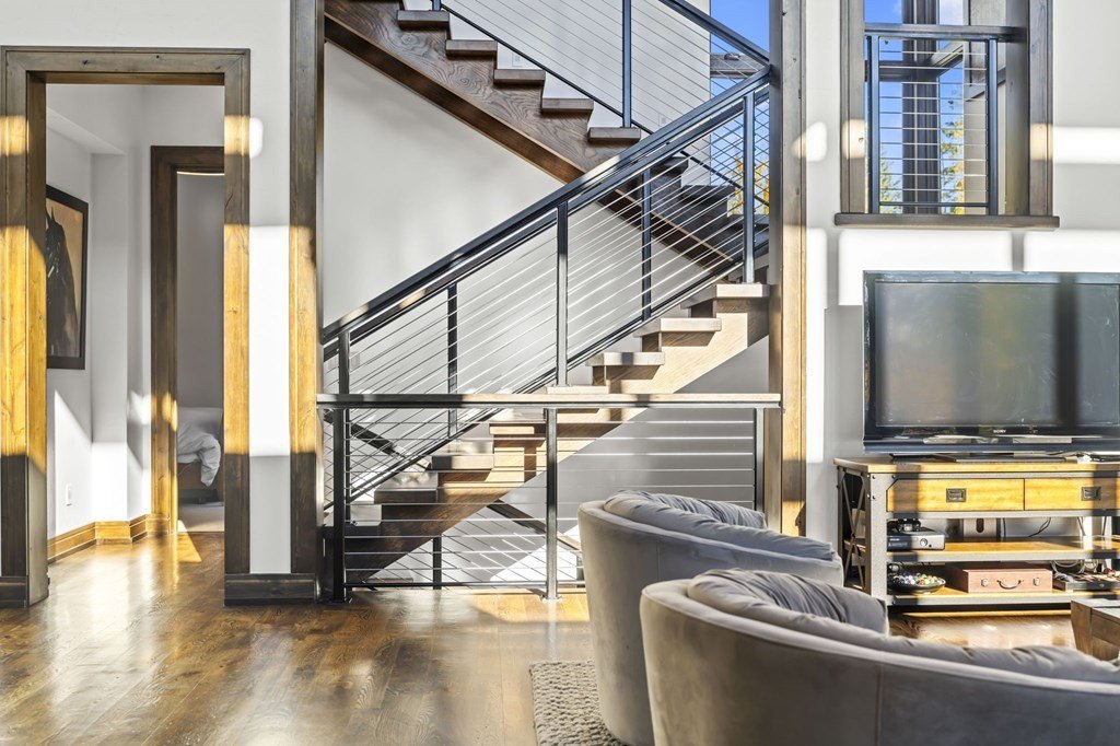 Donnelly, Idaho, 83615, United States, 3 Bedrooms Bedrooms, ,4 BathroomsBathrooms,Residential,Forsale,1996721