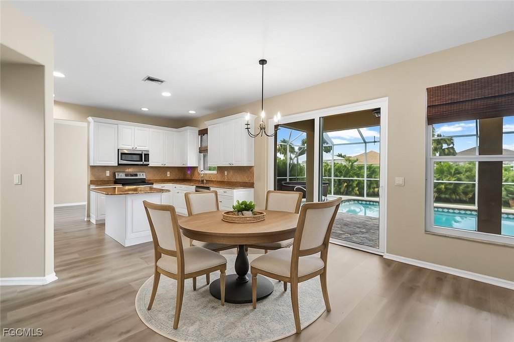 Fort Myers, Florida, 33908, United States, 5 Bedrooms Bedrooms, ,3 BathroomsBathrooms,Residential,Forsale,1998613