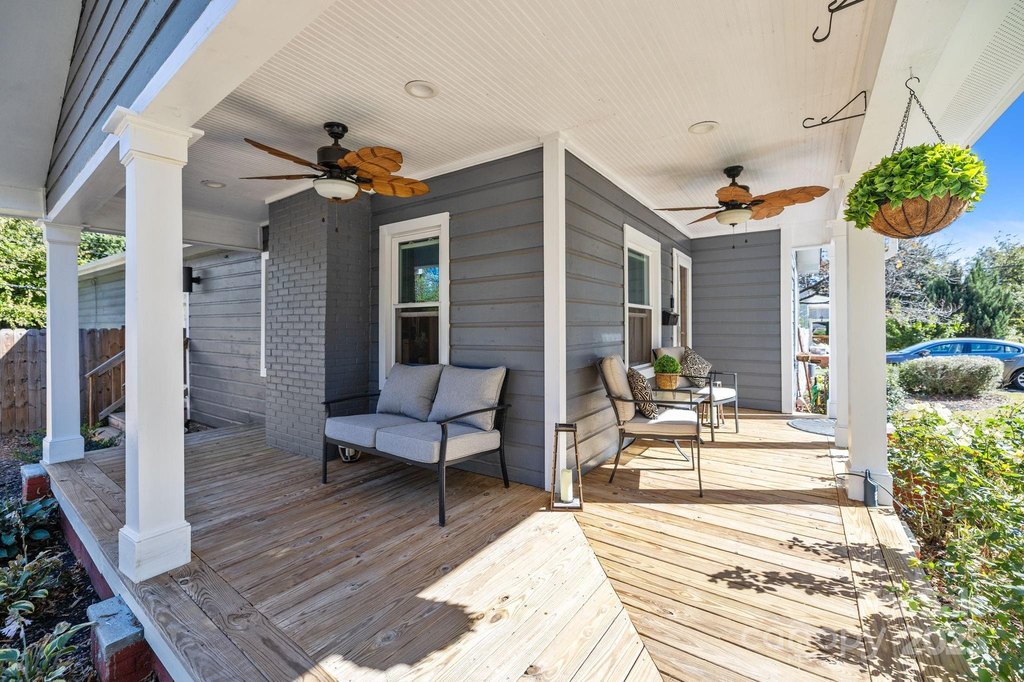 Charlotte, North Carolina, 28205, United States, 2 Bedrooms Bedrooms, ,2 BathroomsBathrooms,Residential,Forsale,2004560