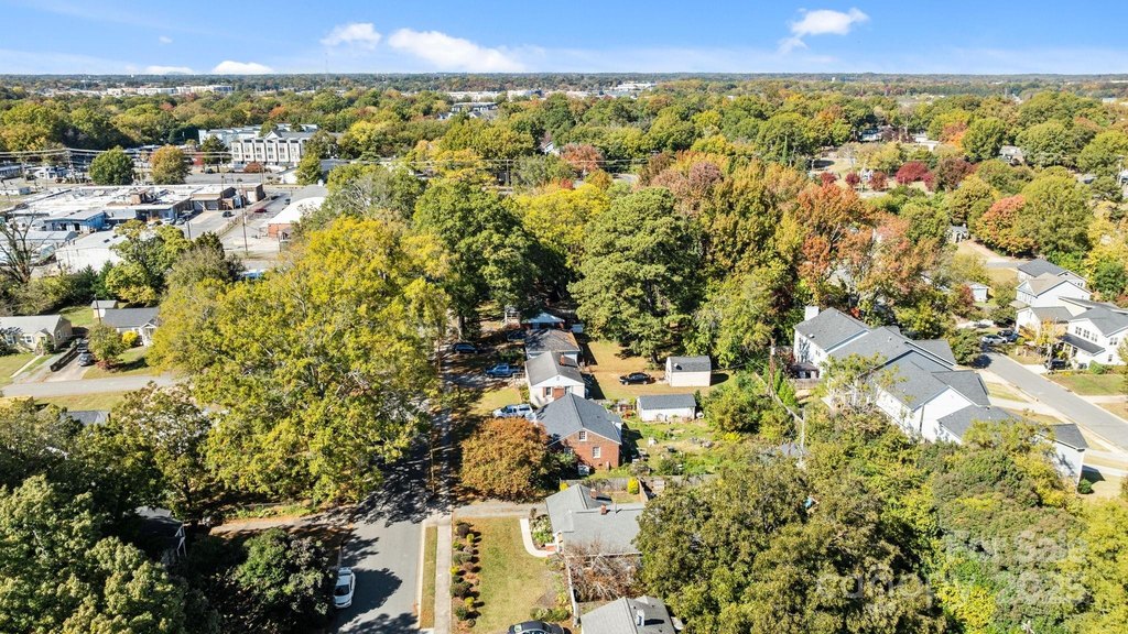 Charlotte, North Carolina, 28205, United States, 2 Bedrooms Bedrooms, ,2 BathroomsBathrooms,Residential,Forsale,2004560