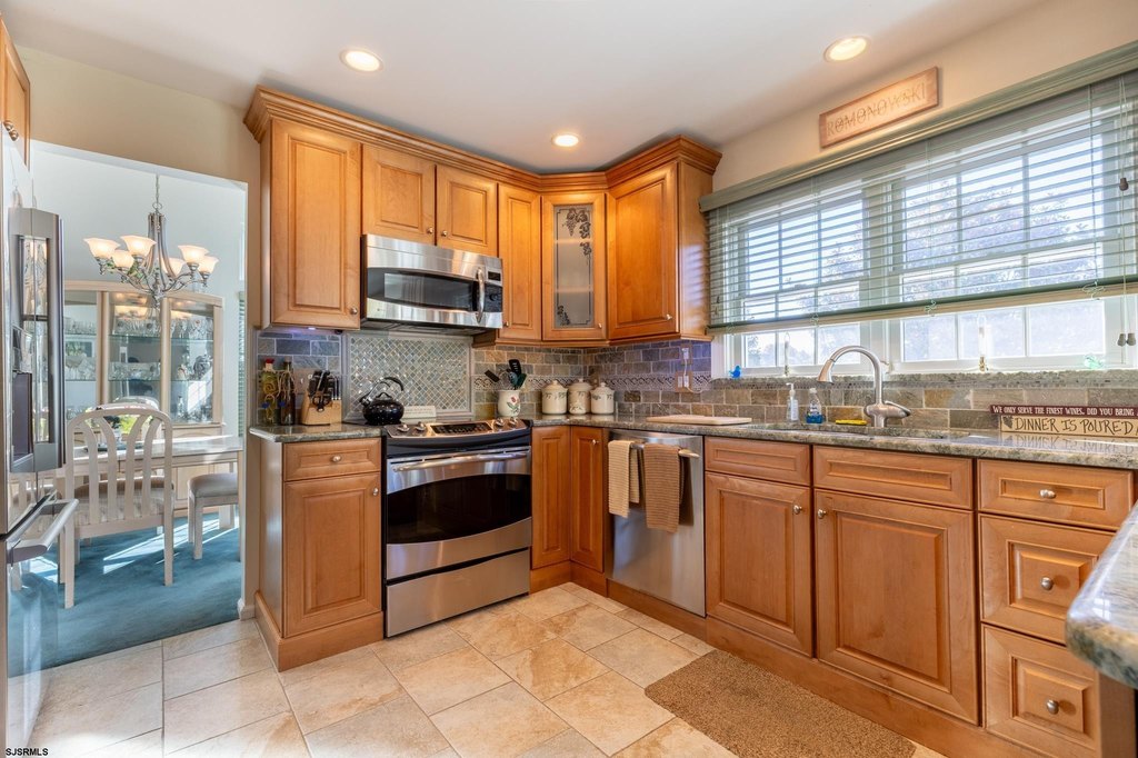 Egg Harbor Township, New Jersey, 08234, United States, 4 Bedrooms Bedrooms, ,3 BathroomsBathrooms,Residential,Forsale,1994156