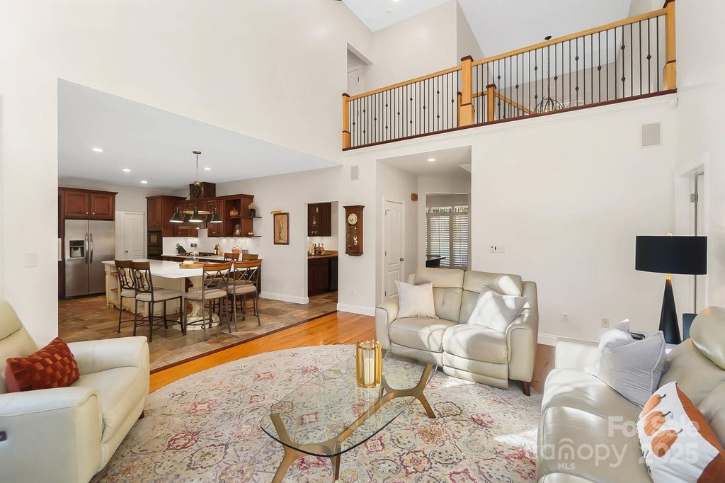 York, South Carolina, 29745, United States, 5 Bedrooms Bedrooms, ,4.5 BathroomsBathrooms,Residential,Forsale,2004558