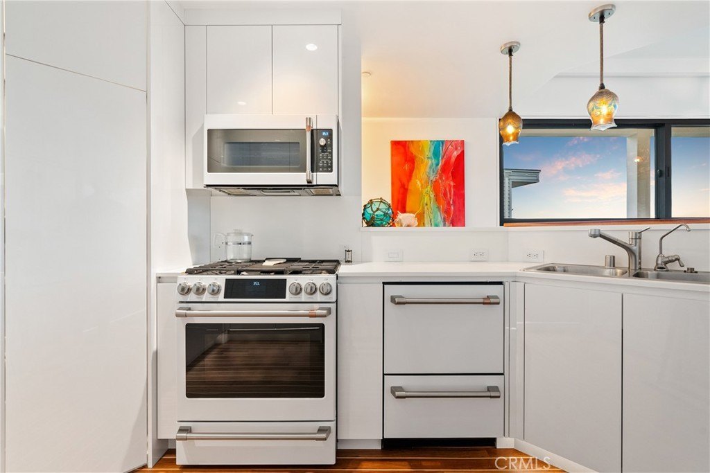 Cayucos, California, 93430, United States, 3 Bedrooms Bedrooms, ,2 BathroomsBathrooms,Residential,Forsale,1997703