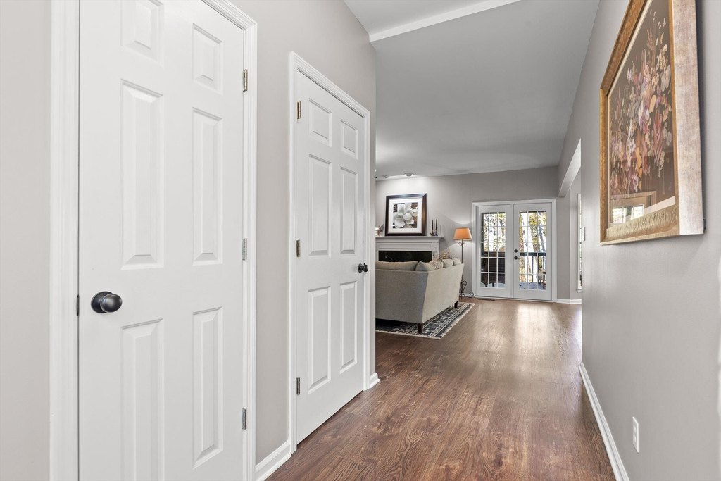 Signal Mountain, Tennessee, 37377, United States, 5 Bedrooms Bedrooms, ,3 BathroomsBathrooms,Residential,Forsale,2004663