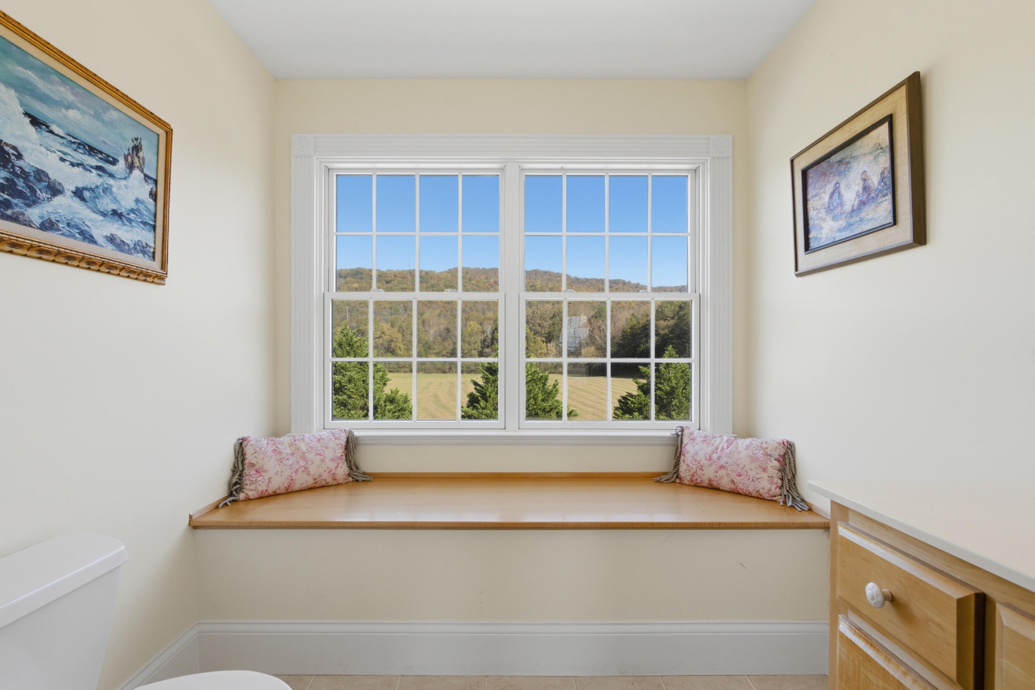 Bridgeport, Alabama, 35740, United States, 4 Bedrooms Bedrooms, ,3.5 BathroomsBathrooms,Residential,Forsale,2009579