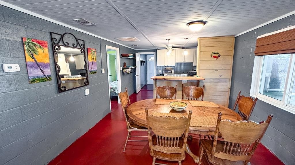 Carrabelle, Florida, 32322, United States, 2 Bedrooms Bedrooms, ,2 BathroomsBathrooms,Residential,Forsale,1968318