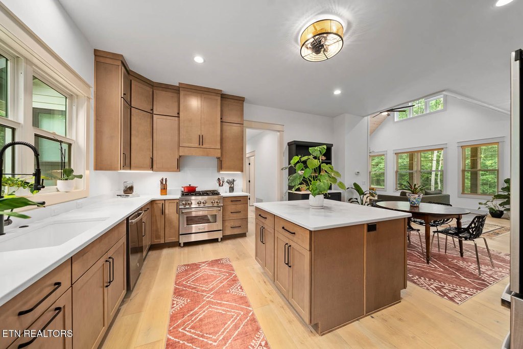 Fairfield Glade, Tennessee, 38558, United States, 3 Bedrooms Bedrooms, ,2.5 BathroomsBathrooms,Residential,Forsale,1952852