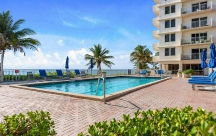 Highland Beach, Florida, 33487, United States, 2 Bedrooms Bedrooms, ,2 BathroomsBathrooms,Residential,Forsale,1996343