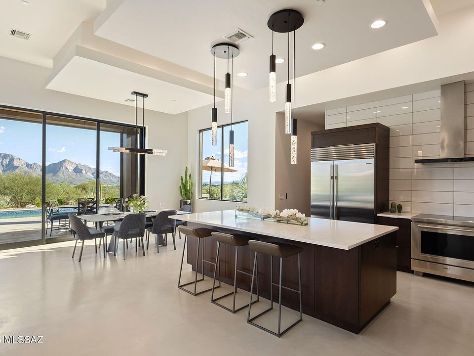 Oro Valley, Arizona, 85755, United States, 3 Bedrooms Bedrooms, ,4 BathroomsBathrooms,Residential,Forsale,1990102