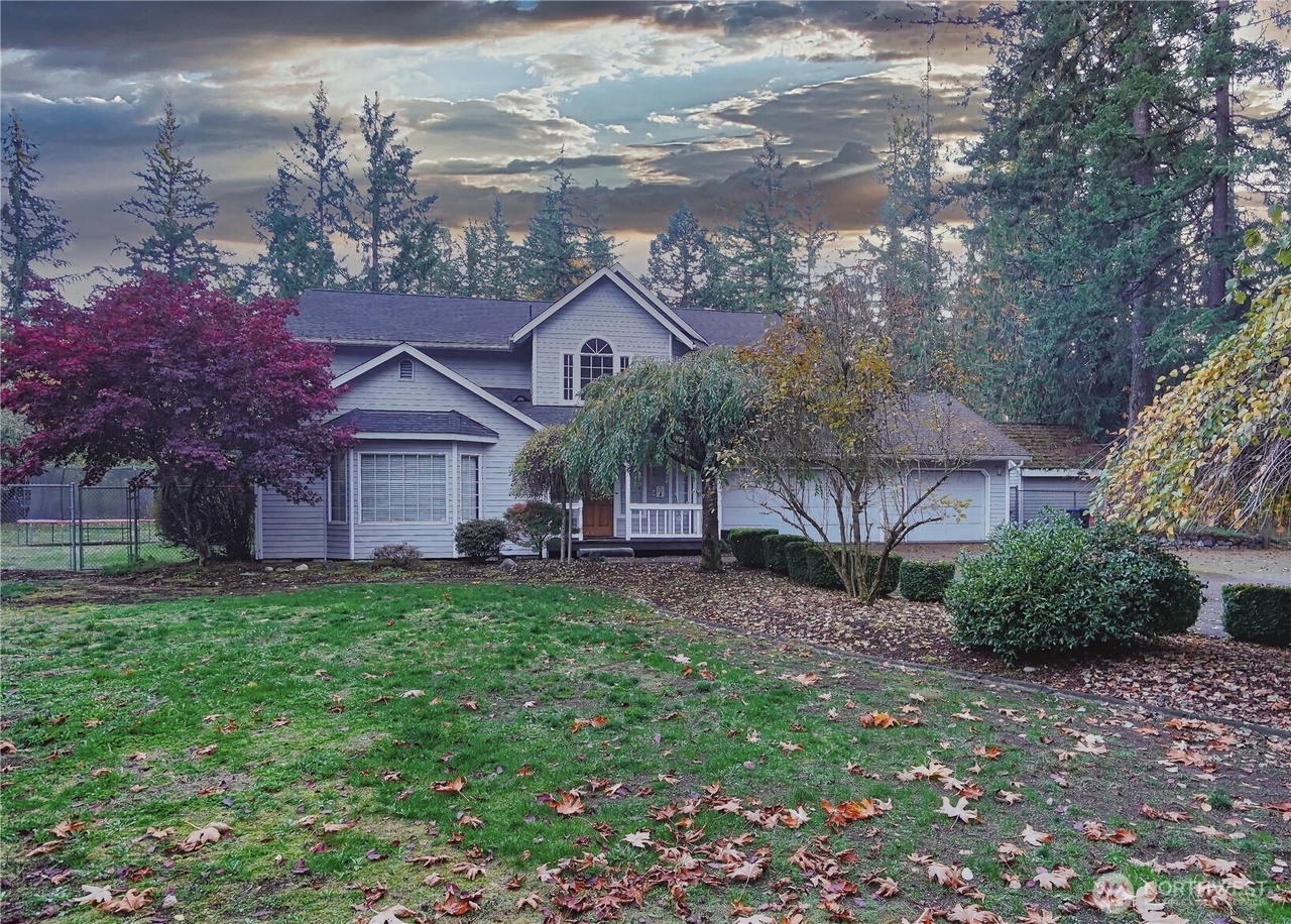 Maple Valley, Washington, 98038, United States, 4 Bedrooms Bedrooms, ,2 BathroomsBathrooms,Residential,Forsale,1990719