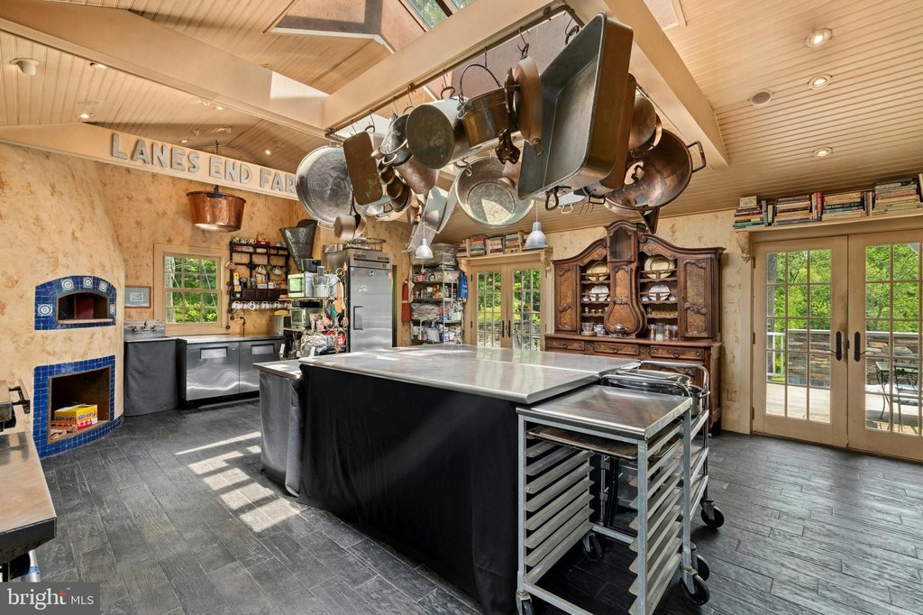 EAST STROUDSBURG, Pennsylvania, 18302, United States, 4 Bedrooms Bedrooms, ,4.5 BathroomsBathrooms,Residential,Forsale,1971847