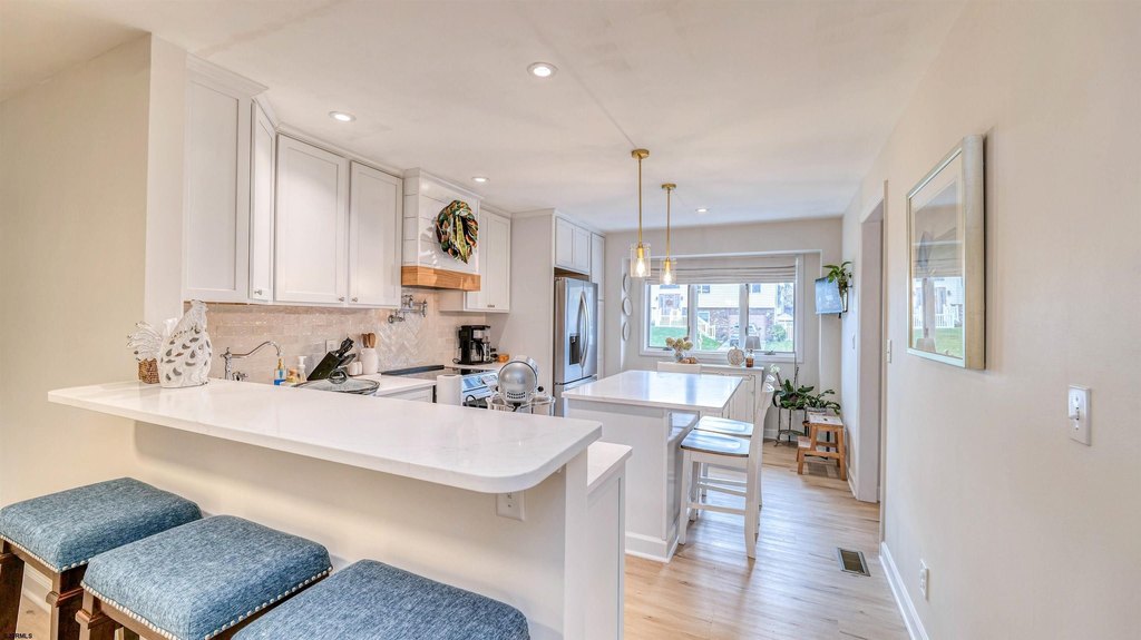 Somers Point, New Jersey, 08244, United States, 3 Bedrooms Bedrooms, ,2 BathroomsBathrooms,Residential,Forsale,1994155